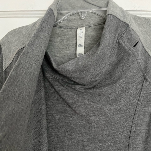 LULULEMON Coast Wrap Heather Gray Jacket. Oversized relaxed drapey. SMALL - Picture 9 of 12